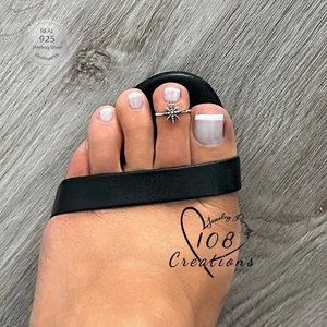 Shining Star Sophisticated Toe Ring
